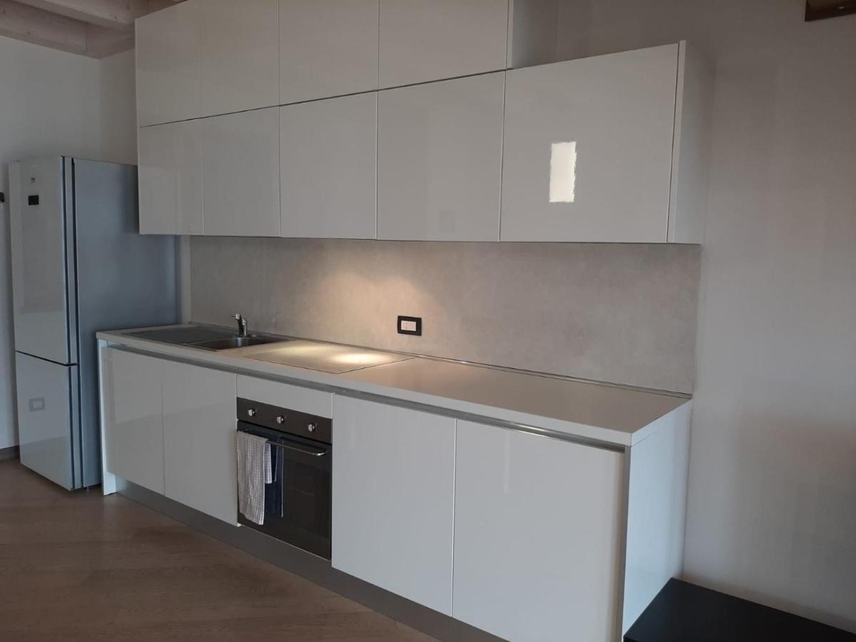 Bmp Apartment Deluxe 1 Jacuzzi Riscaldata Privata Vista Lago Di Garda Brenzone sul Garda Kültér fotó