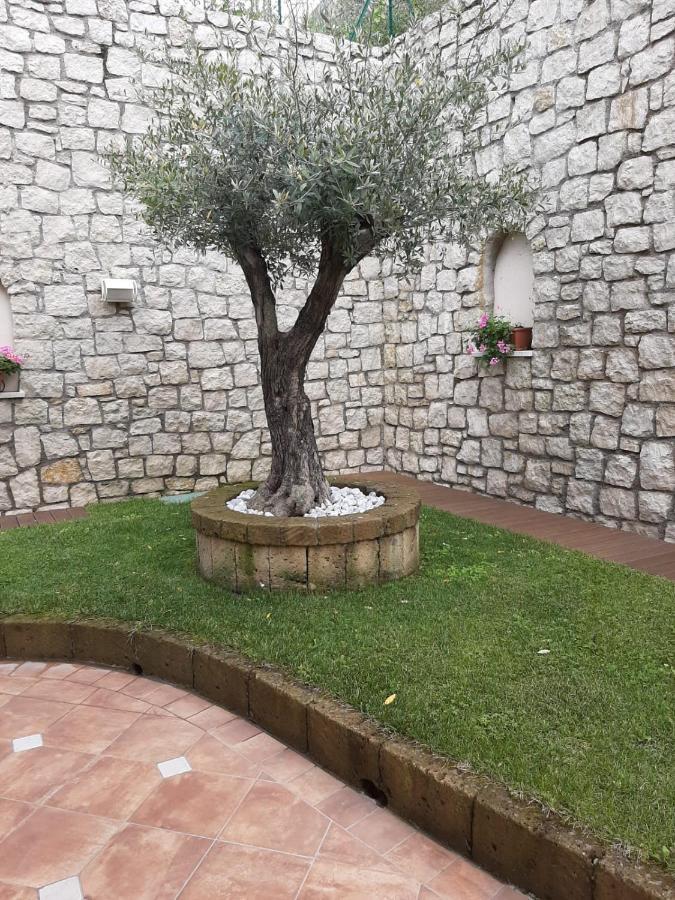 Bmp Apartment Deluxe 1 Jacuzzi Riscaldata Privata Vista Lago Di Garda Brenzone sul Garda Kültér fotó