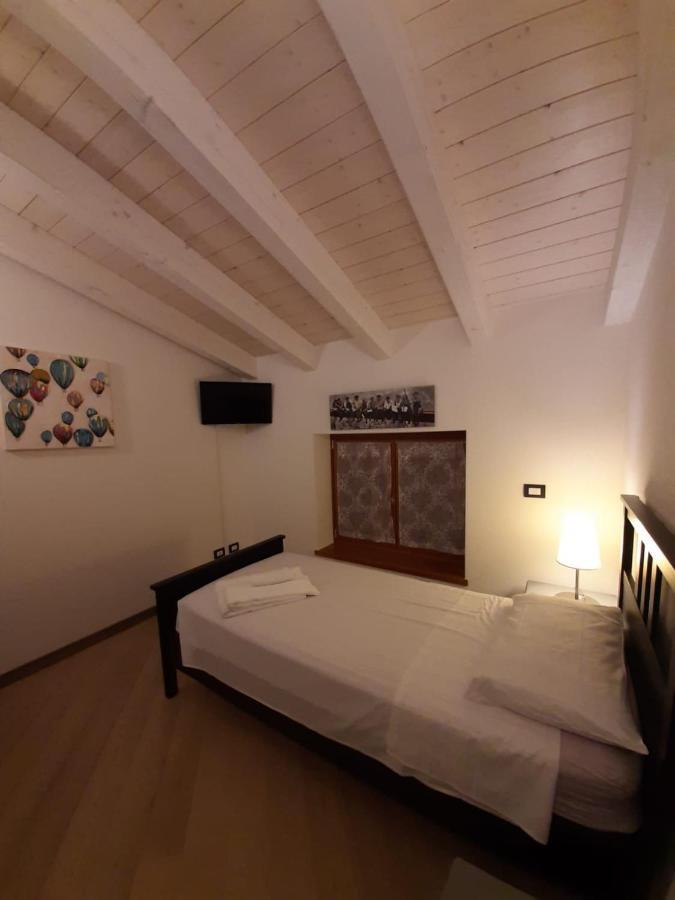 Bmp Apartment Deluxe 1 Jacuzzi Riscaldata Privata Vista Lago Di Garda Brenzone sul Garda Kültér fotó