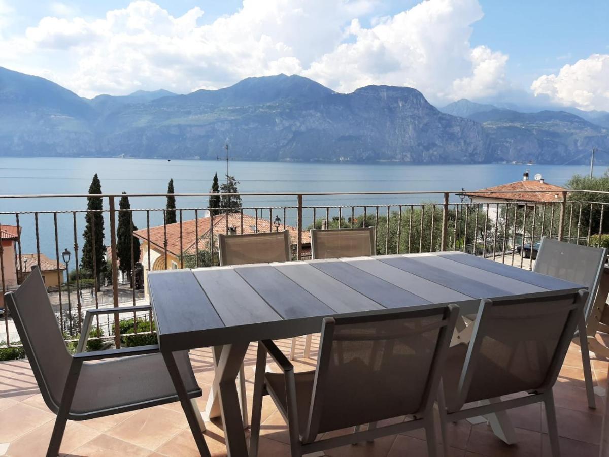 Bmp Apartment Deluxe 1 Jacuzzi Riscaldata Privata Vista Lago Di Garda Brenzone sul Garda Kültér fotó
