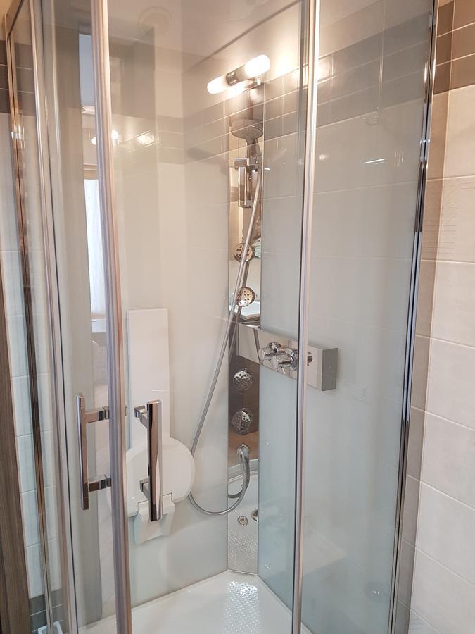 Bmp Apartment Deluxe 1 Jacuzzi Riscaldata Privata Vista Lago Di Garda Brenzone sul Garda Kültér fotó